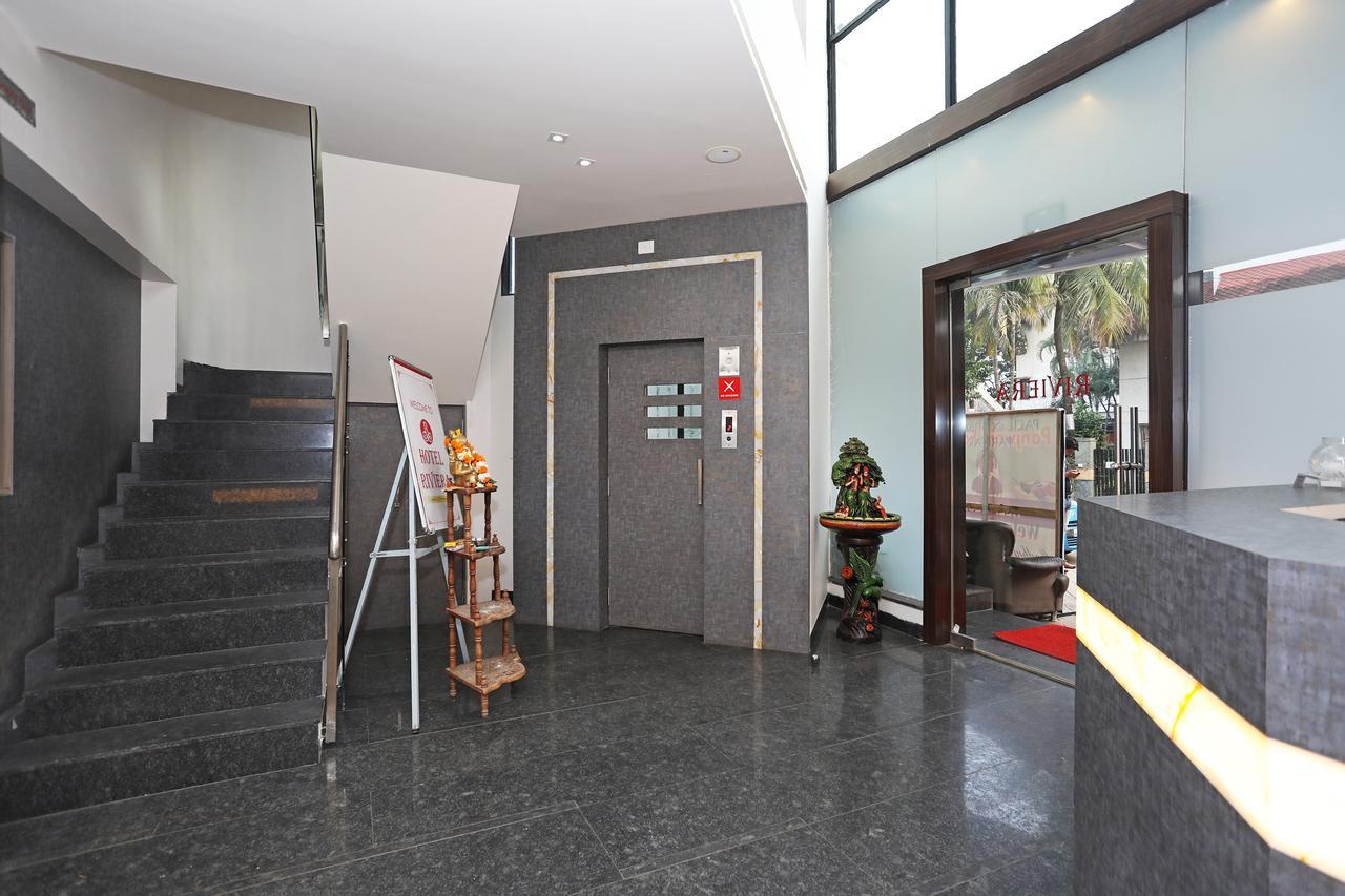 Oyo 10672 Hotel Riviera นาสิก ภายนอก รูปภาพ