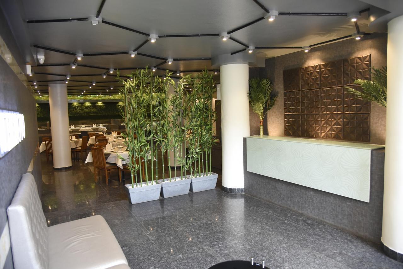 Oyo 10672 Hotel Riviera นาสิก ภายนอก รูปภาพ