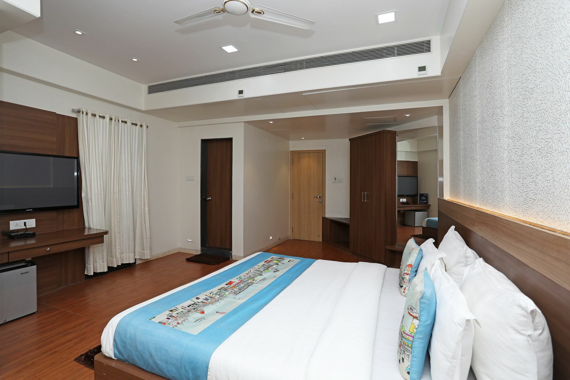Oyo 10672 Hotel Riviera นาสิก ภายนอก รูปภาพ